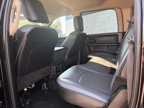 Used 2020 RAM 2500 Tradesman w/ Chrome Appearance Group AWD/4WD image 15
