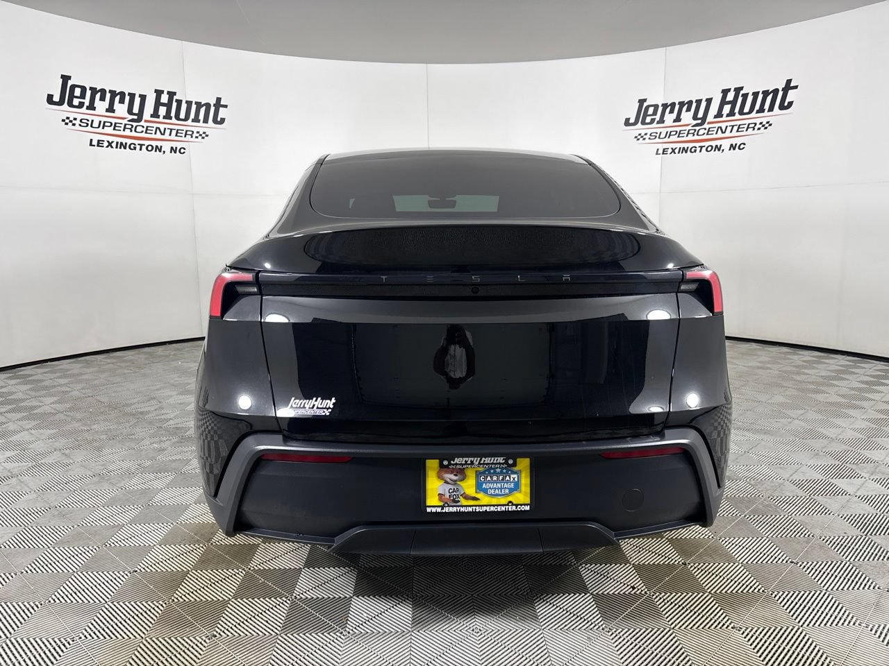 Used 2026 Tesla Model Y 2WD image 5