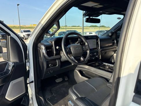 Used 2026 Ford F350 Platinum w/ FX4 Off-Road Package AWD/4WD image 19