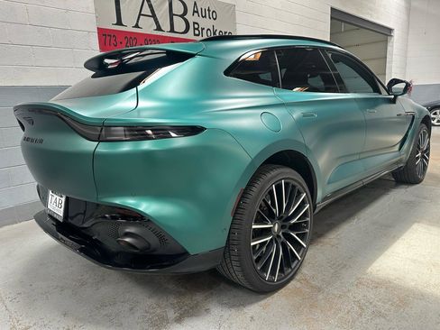 Used 2022 Aston Martin DBX AWD/4WD image 3