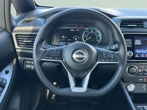 Used 2025 Nissan Leaf S FWD image 15