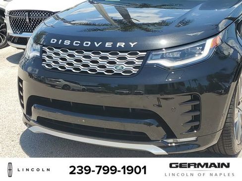 Used 2024 Land Rover Discovery Metropolitan Edition AWD/4WD image 13