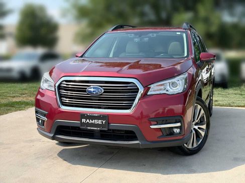 Used 2019 Subaru Ascent Limited w/ Popular Package #2 AWD/4WD image 1