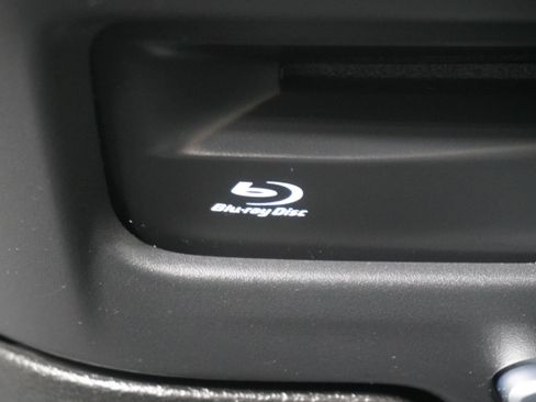 Used 2020 Chrysler Pacifica Touring-L Plus image 23