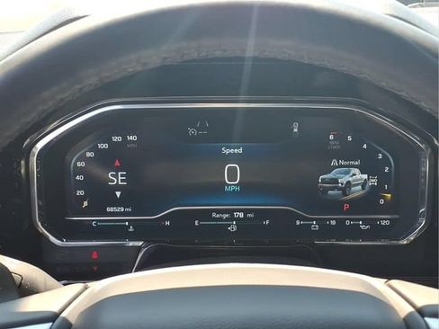 Used 2023 Chevrolet Silverado 1500 LT Trail Boss w/ LT Trail Boss Premium Package AWD/4WD image 12
