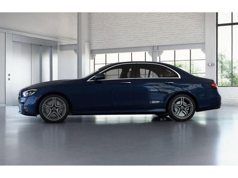 Used 2023 Mercedes-Benz E 350 4MATIC Sedan image 36