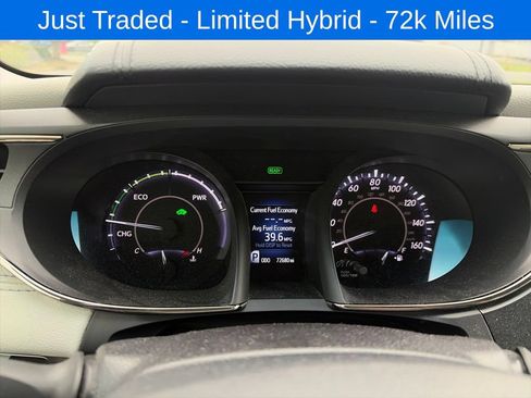 Used 2018 Toyota Avalon Limited FWD image 8