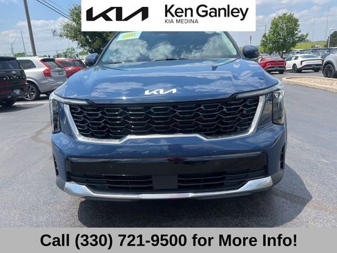 Certified 2024 Kia Sorento S w/ Panoramic Sunroof Package FWD image 20