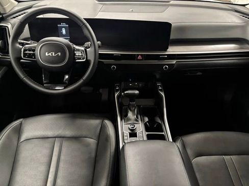Used 2025 Kia Sorento S w/ Panoramic Sunroof Package FWD image 11