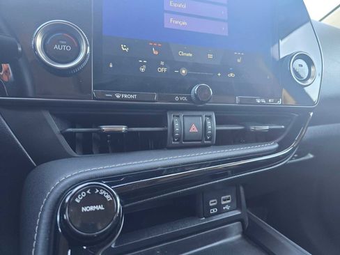 Used 2023 Lexus NX 250 AWD image 30