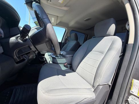 Used 2016 RAM 3500 Tradesman w/ Chrome Appearance Group image 13