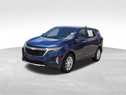 Used 2023 Chevrolet Equinox LT FWD image 2