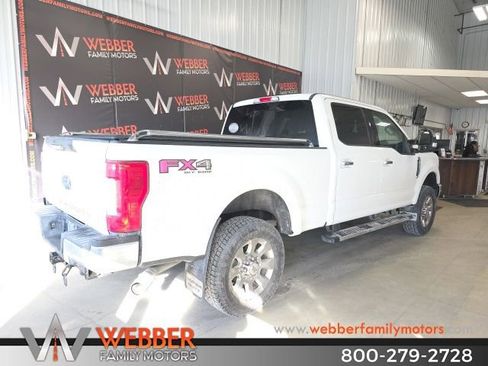 Used 2019 Ford F250 Lariat w/ Chrome Package image 4