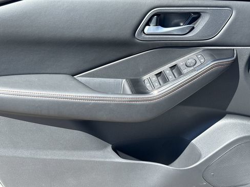 New 2026 Nissan Rogue SV AWD/4WD image 18