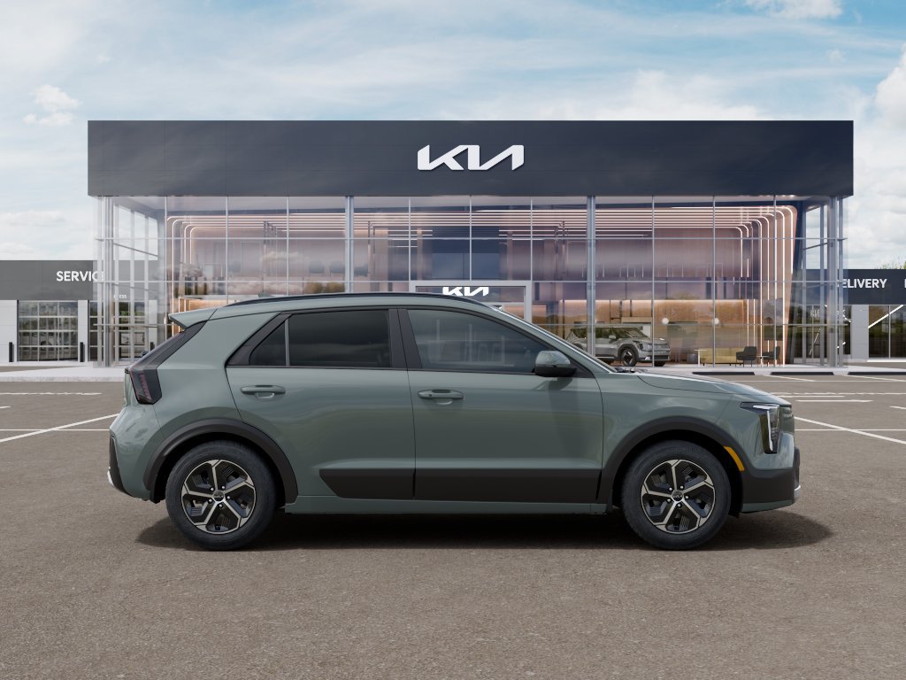 New 2027 Kia Niro LX FWD image 7