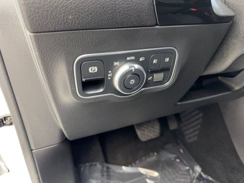Used 2021 Mercedes-Benz GLA 250 image 51