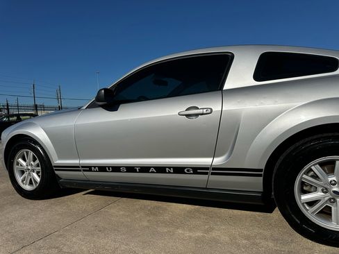 Used 2005 Ford Mustang Coupe image 15