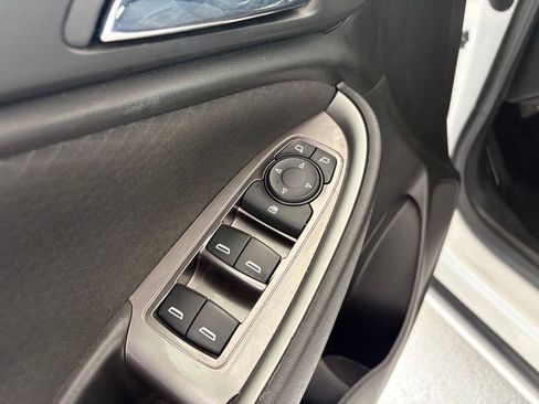 Used 2021 Chevrolet Malibu RS FWD image 25