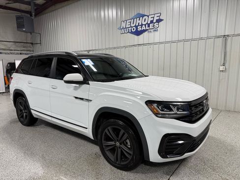 Used 2021 Volkswagen Atlas SEL R-Line image 2