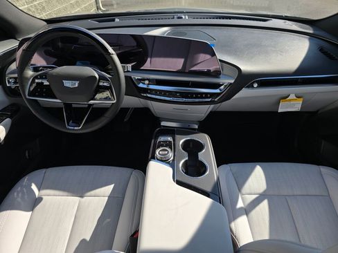 New 2026 Cadillac Lyriq Luxury image 19