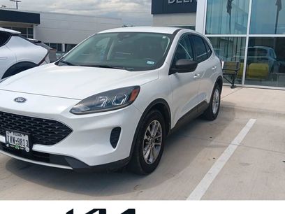 Used 2022 Ford Escape SE w/ Convenience Package