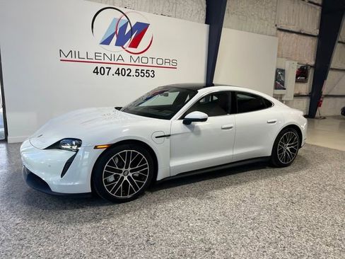 Used 2021 Porsche Taycan 4S image 15