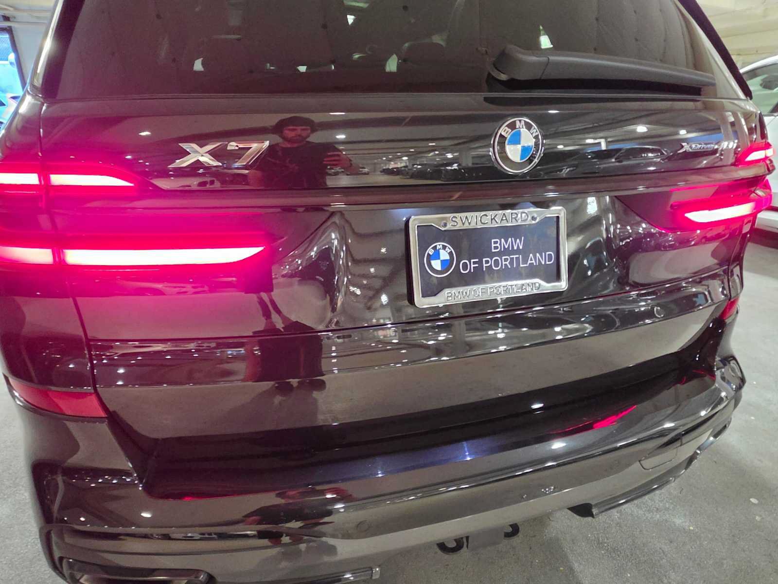 Used 2026 BMW X7 xDrive40i w/ Executive Package AWD/4WD image 17