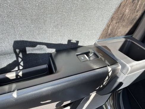 New 2026 Ford F250 Lariat image 17