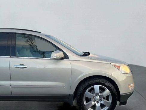 Used 2012 Chevrolet Traverse LTZ image 4