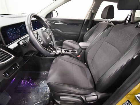 Certified 2024 Kia Seltos S image 14