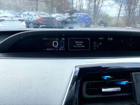 Used 2017 Toyota Prius Prime Plus w/ Carpet Mat Package image 12