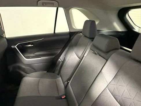 Used 2020 Toyota RAV4 XLE FWD image 34