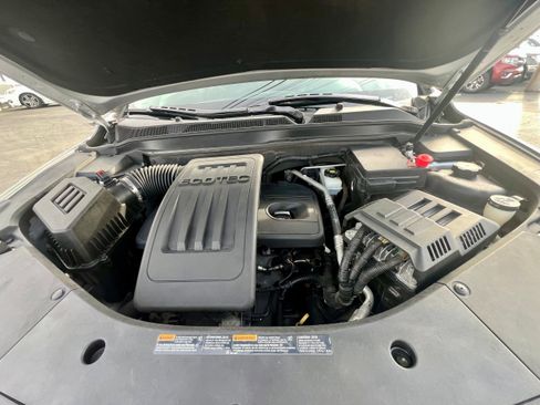 Used 2013 Chevrolet Equinox LS image 18