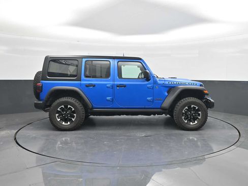 Used 2024 Jeep Wrangler Unlimited Rubicon 4xe AWD/4WD image 9
