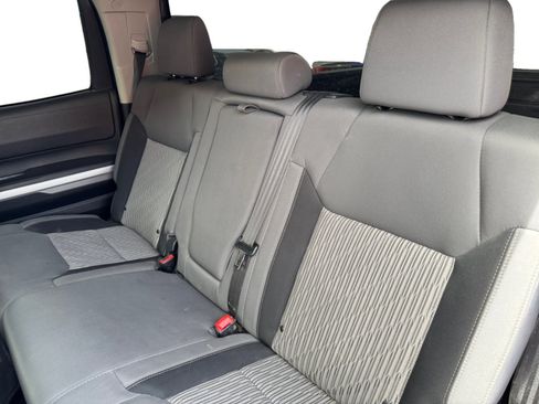 Used 2016 Toyota Tundra SR5 w/ SR5 Upgrade Package AWD/4WD image 16