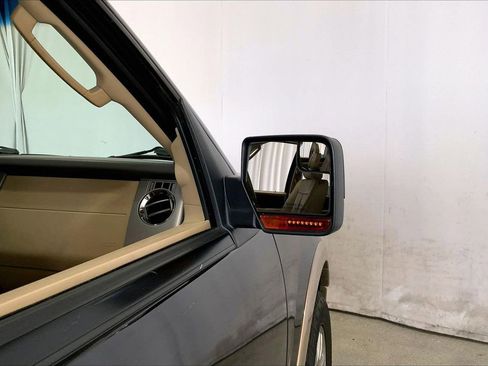 Used 2013 Ford Expedition XLT RWD image 11