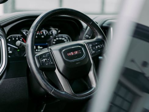 Used 2021 GMC Sierra 1500 AT4 w/ AT4 Premium Package image 17