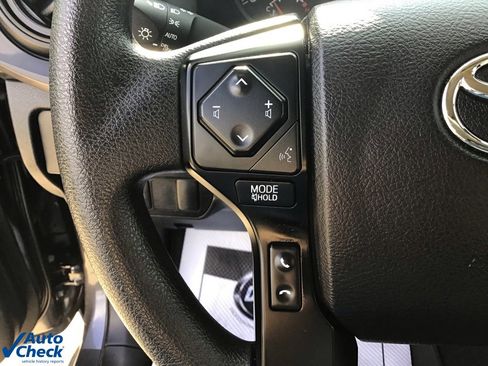 Used 2022 Toyota Tacoma SR image 28