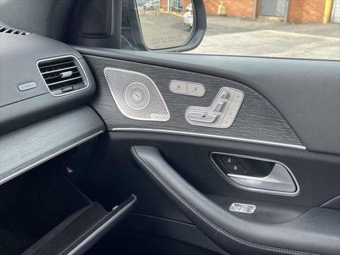 Used 2022 Mercedes-Benz GLS 450 4MATIC image 36