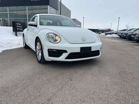 Used 2017 Volkswagen Beetle 1.8T S image 1