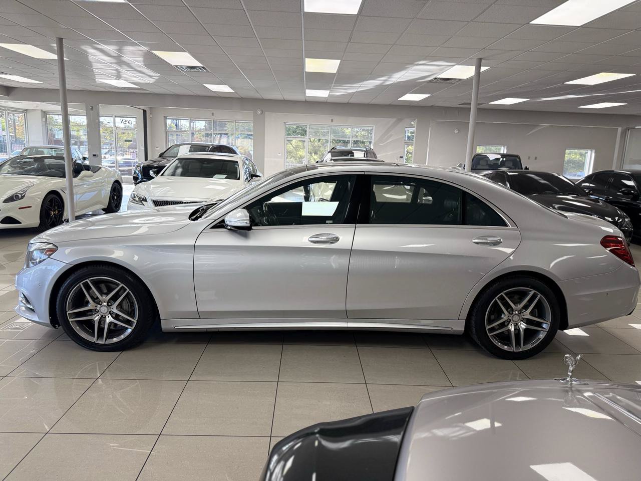 Used 2014 Mercedes-Benz S 550 Sedan image 3