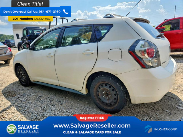 Used 2009 Pontiac Vibe AWD w/ Sun And Sound Package image 3