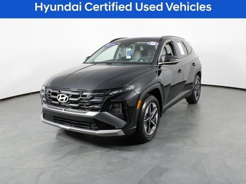 Certified 2025 Hyundai Tucson SEL image 2