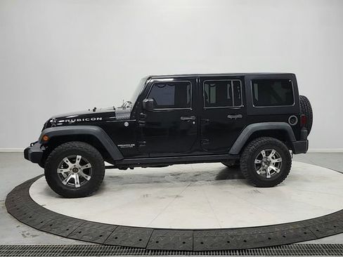 Used 2015 Jeep Wrangler Unlimited Rubicon w/ Connectivity Group image 4