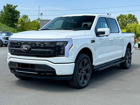 New 2025 Ford F150 Lightning Platinum w/ Dark Elements Package image 7