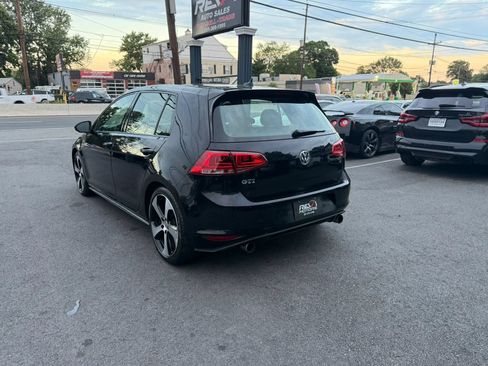 Used 2015 Volkswagen GTI S FWD image 6