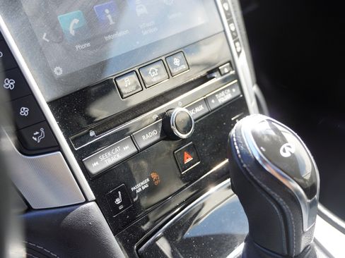 Used 2018 INFINITI Q60 3.0t Luxe w/ Sensory Package 3.0T Luxe image 35