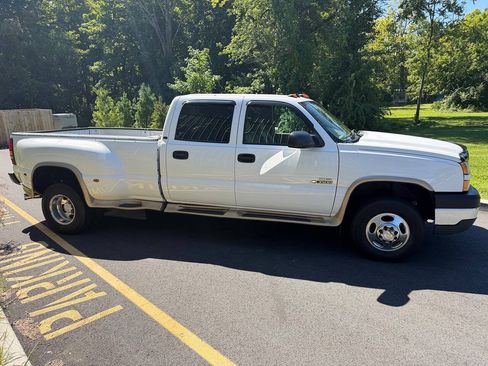Used 2005 Chevrolet Silverado 3500 LT w/ Heavy-Duty Power Package RWD image 6