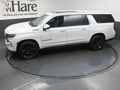 Used 2023 Chevrolet Suburban High Country AWD/4WD image 62