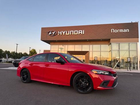 Used 2022 Honda Civic Sport image 9